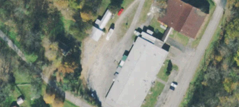 327 College St