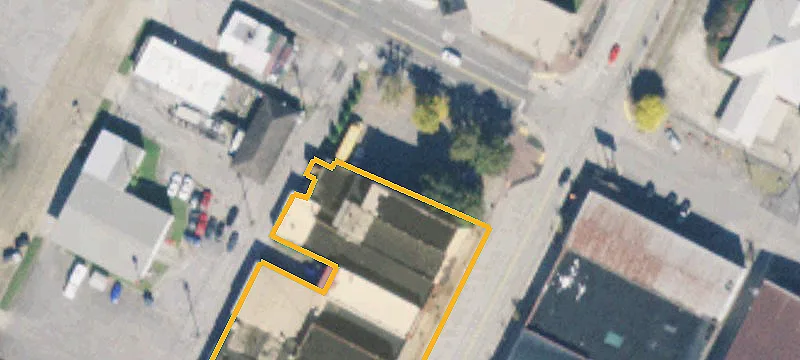 Cedar Ave