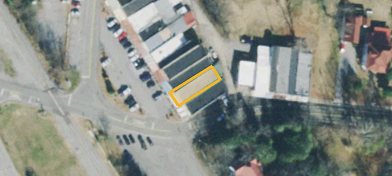 4 Railroad Sq E St