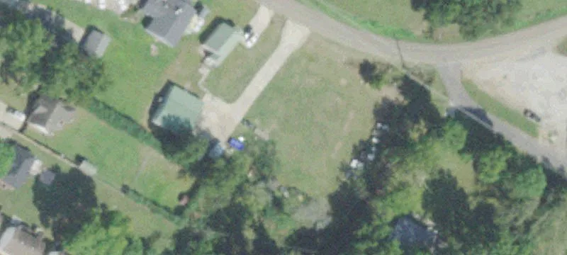 655 Woodlawn Ave