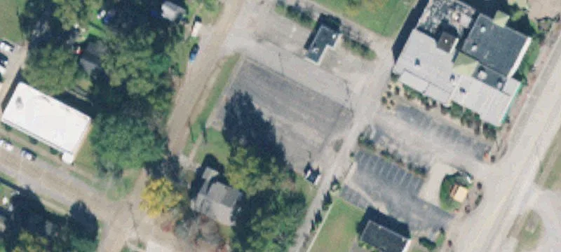 Elm Ave