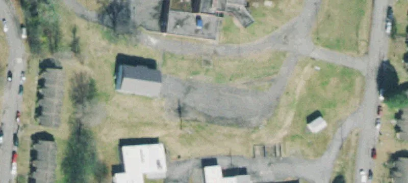 525 Amana Ave