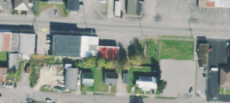 Ee Lk Ave