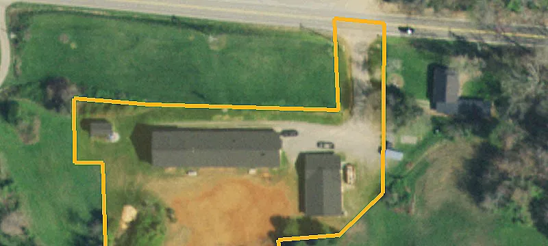 851 Lakeshore Dr