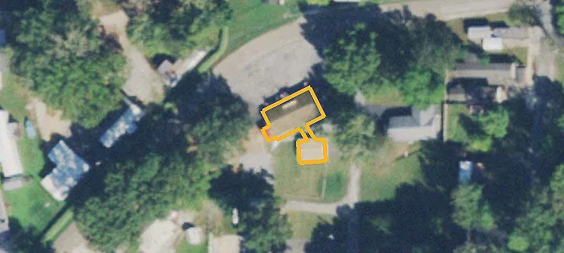 110 Lakeview Dr