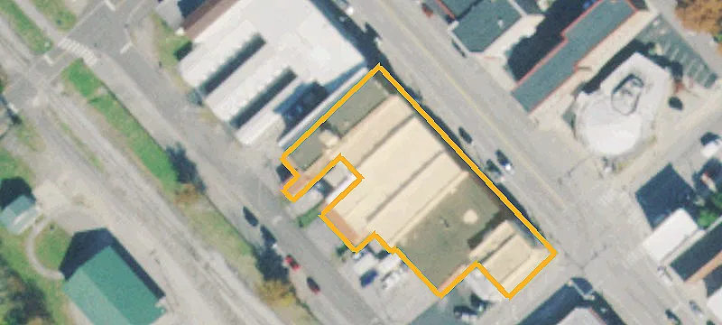 113 Commercial Ave