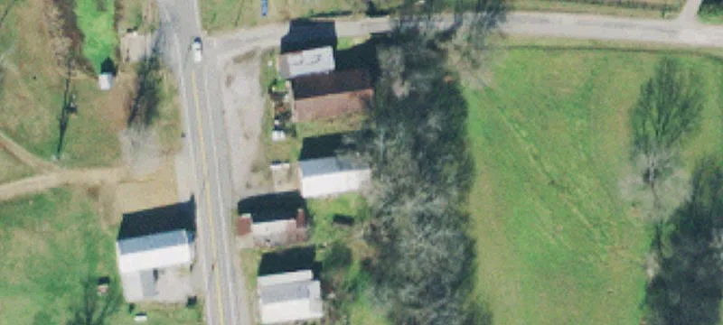 10676 Campbellsville Rd
