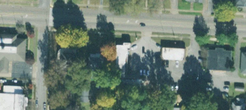 1616 Main St