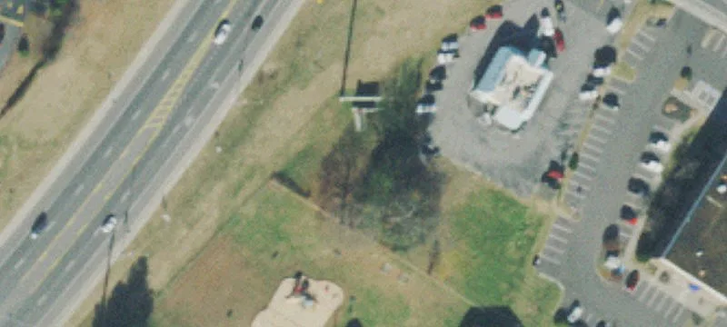 2221 Tom Austin Hwy