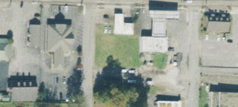 Russell Ave