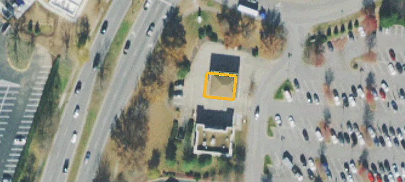 1017 Riverside Dr