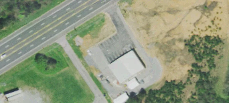 899 Hwy 411