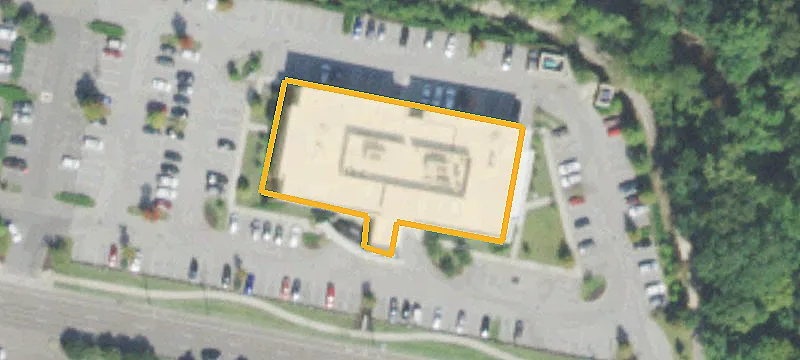 7600 Wolf Riv Blvd