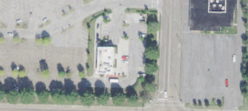560 Poplar Ave