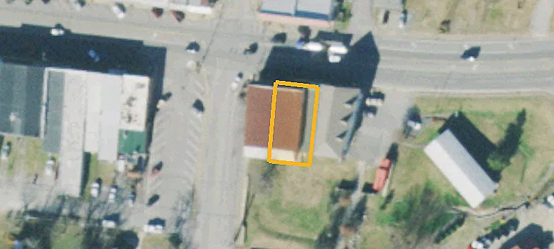 100 Main St