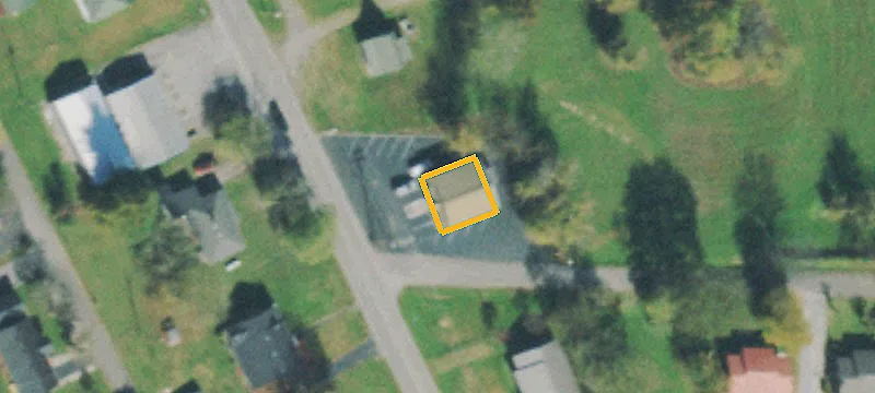 911 Lk Ave