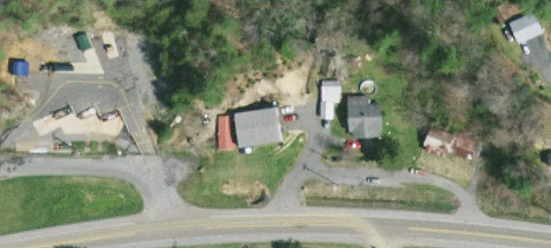7951 Hwy 19th E