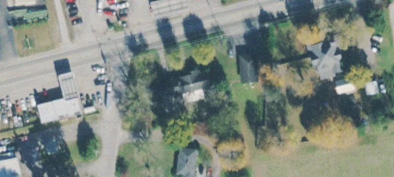 1005 Main St