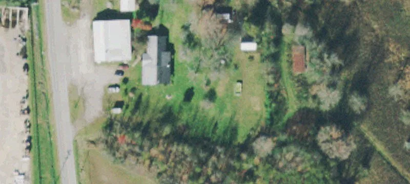 1235 Old Hwy 127th S