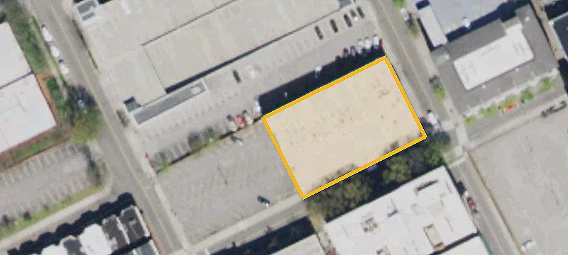 505 Un Ave, Unit 201