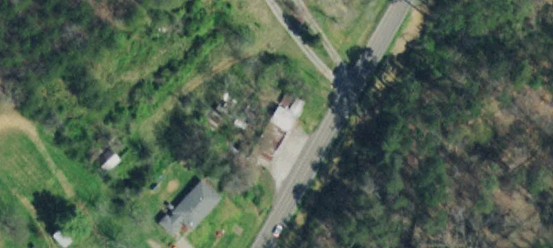 415 Hendron Chapel Rd