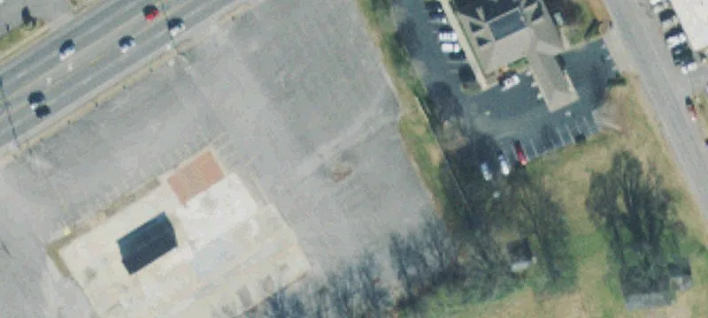 483 Main St