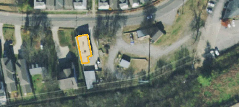 825 Gale Ln
