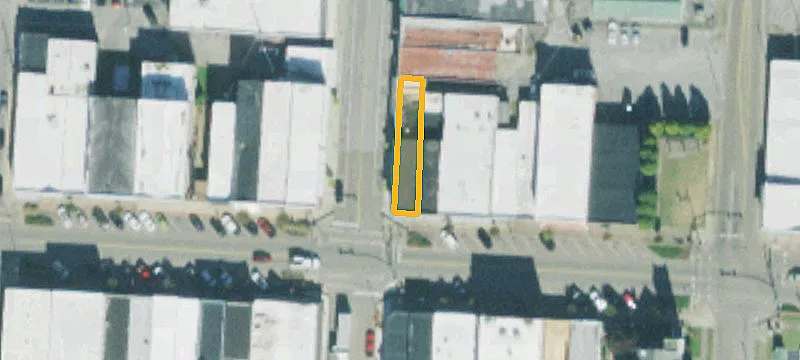 1401 Main St