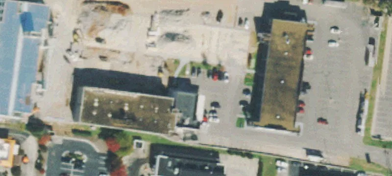 438 Neal St