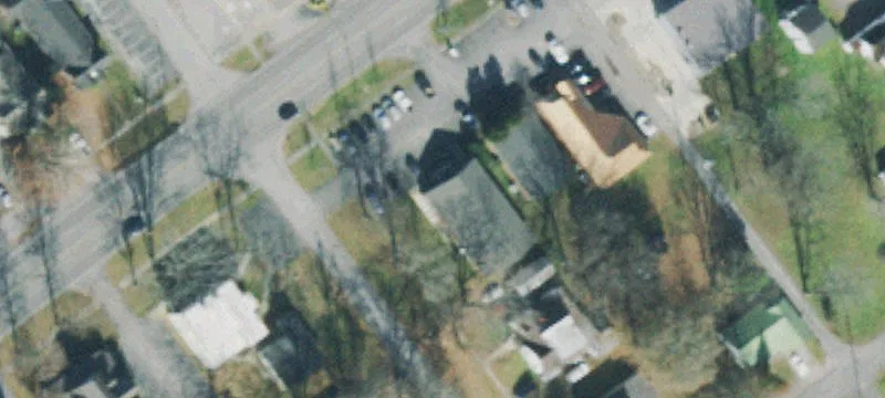 304 Lincoln St