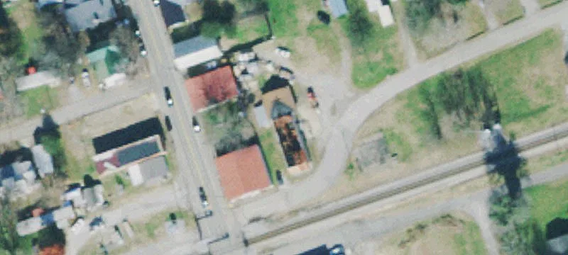 172 Railroad N St