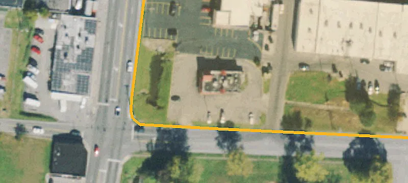 220 Willow Ave