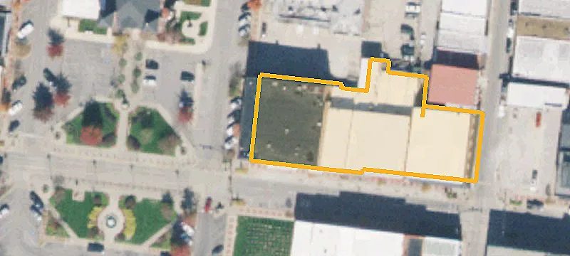 101 Main St