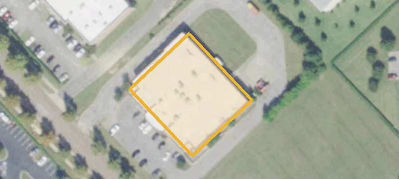 100 Cres Dr