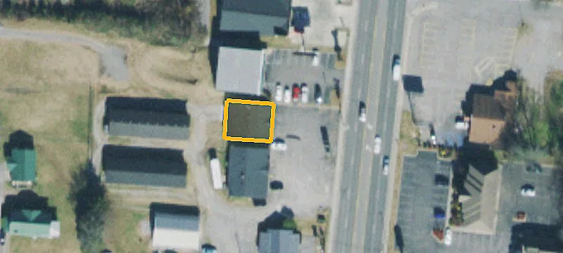 1303 Main St