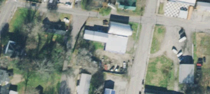 1606 Main St