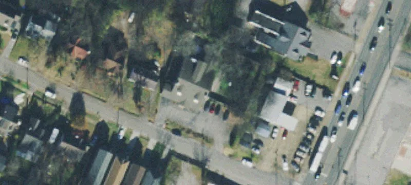 1033 Burchwood Ave