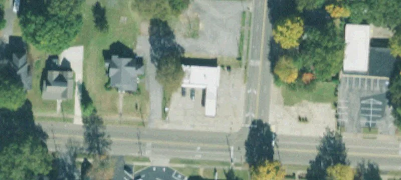 2115 Main St