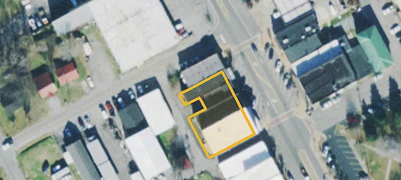122 Main St