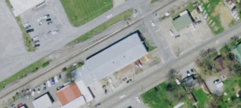 900 Main St