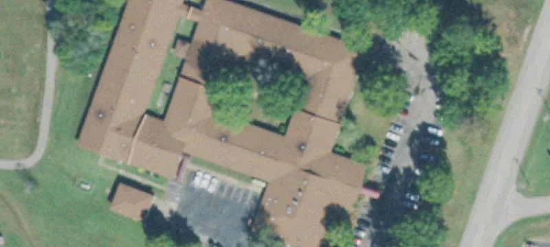 635 High St