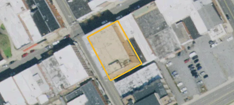 300 Main St