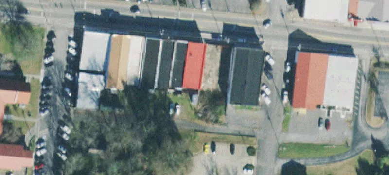 211 Main St