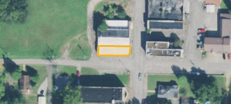 121 Maple St