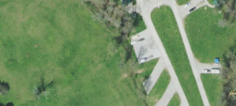 423 Half Moon Rd