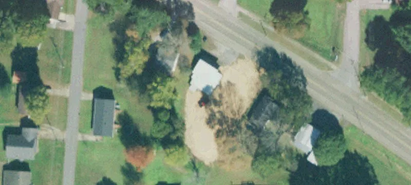 4005 Main St