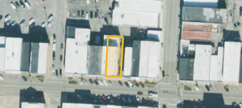 1315 Main St