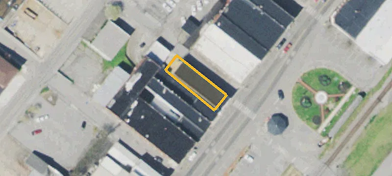 211 Main St