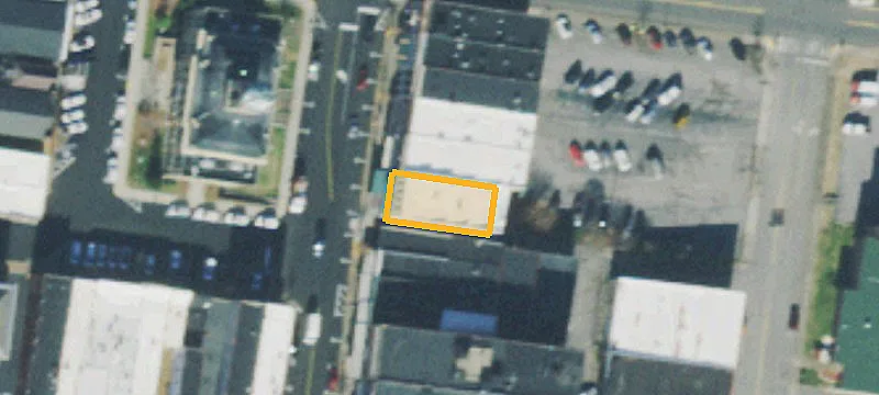 512 Main St