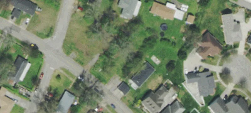 123 Manhattan Ave
